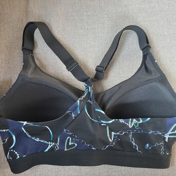 Victoria’s Secret Victoria Sport Incredible Lightweight Medium Support Size 32C - Picture 4 of 7
